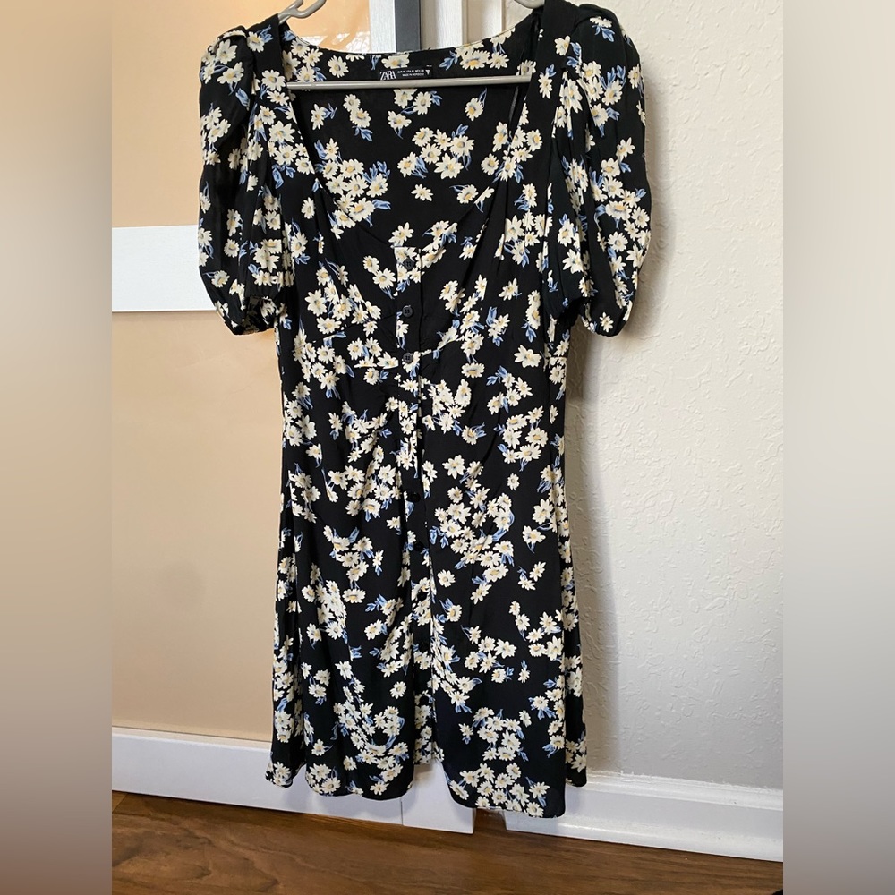 NWOT. Romantic floral dress. New without tags.